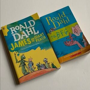 James and the Giant Peach / The BFG by Roald Dahl Paperback Book Bundle